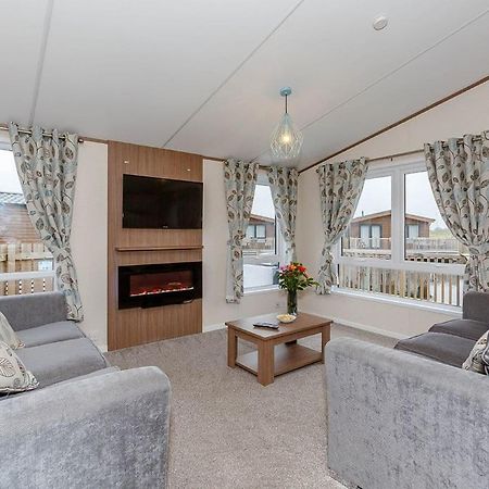 Woodland Lakes Lodges Thirsk Bagian luar foto