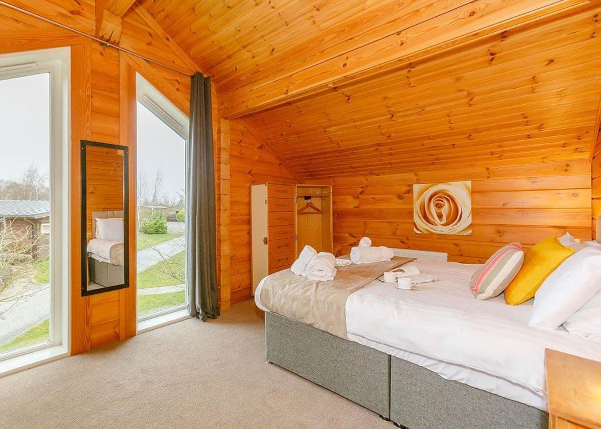 Woodland Lakes Lodges Thirsk Bagian luar foto