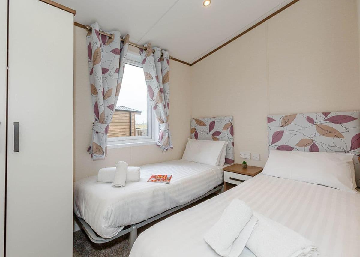 Woodland Lakes Lodges Thirsk Bagian luar foto